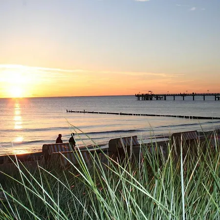 Haus 1795 Storchennest * Wustrow (Fischland)